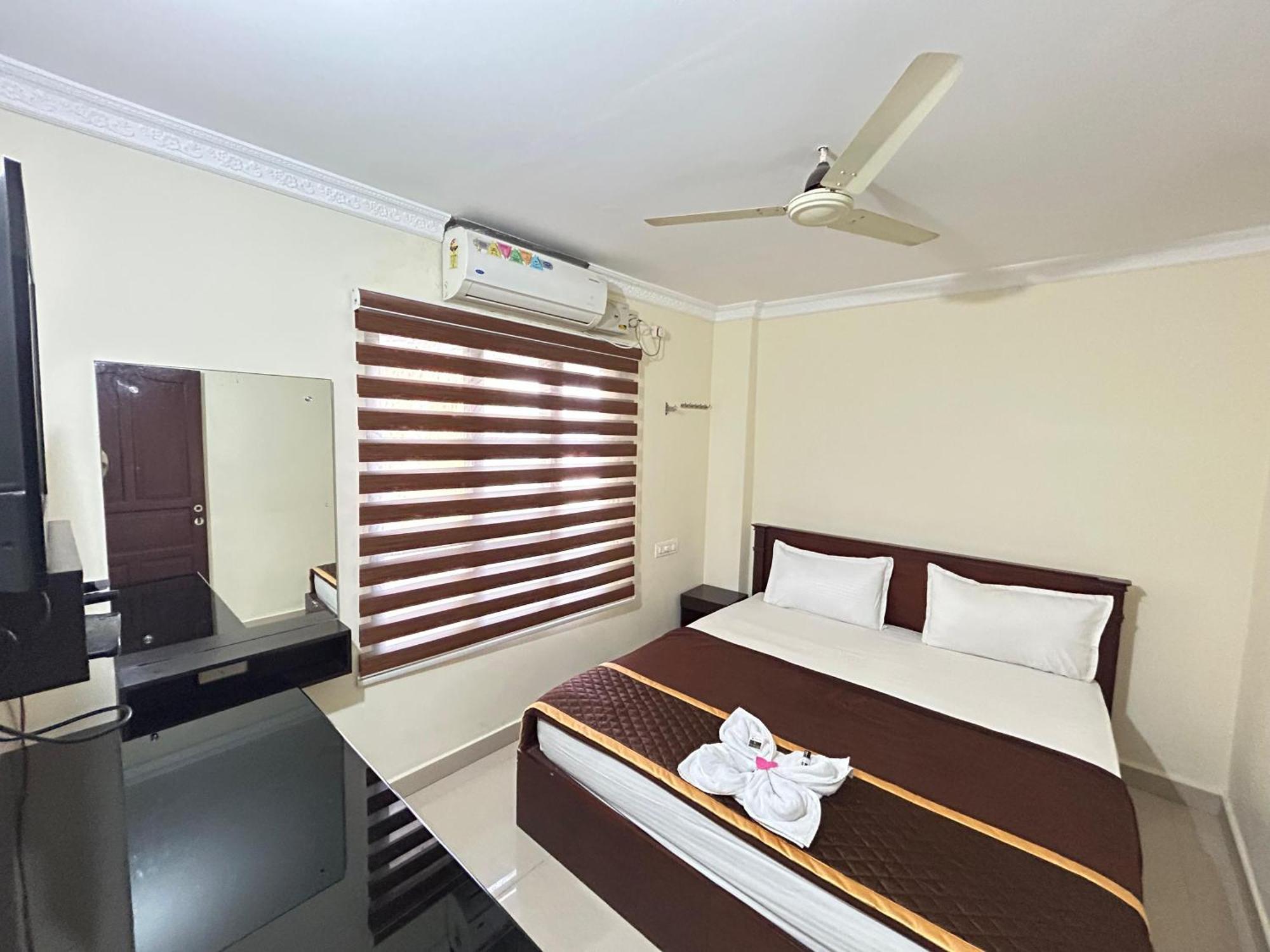 K V Suites Kochi Eksteriør bilde